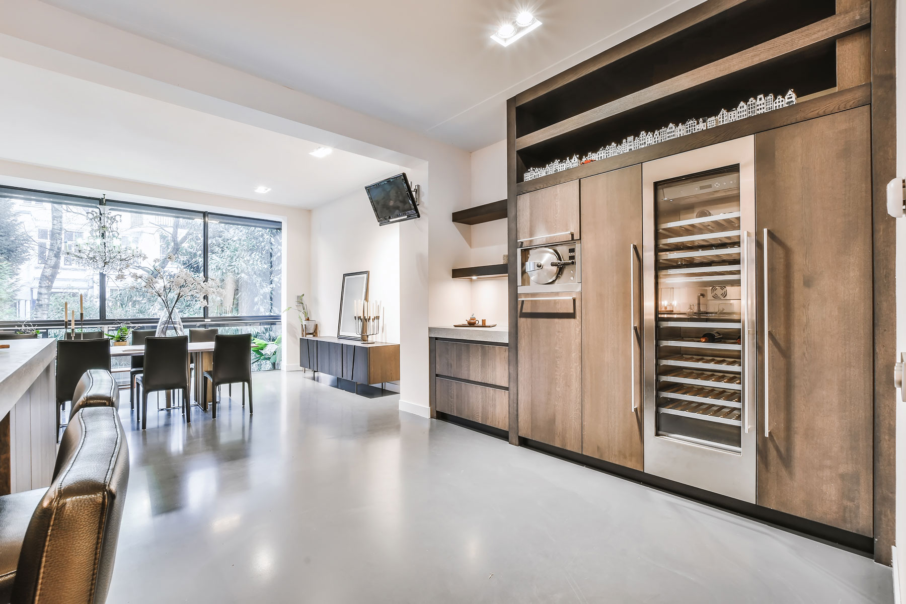 VPG Design modern kitchen remodel completed in Montreal